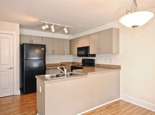 514 E 35th St #2P, Charlotte, NC 28205