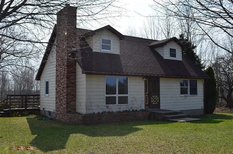 1st image of 10668 S Dickinson Ave