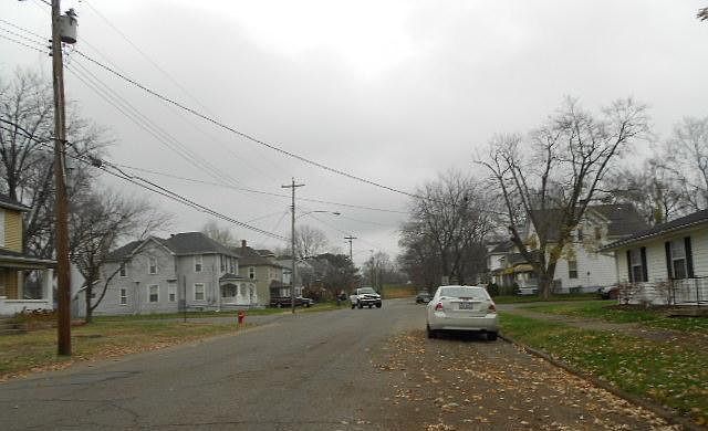 2nd image of 2405 North Ave