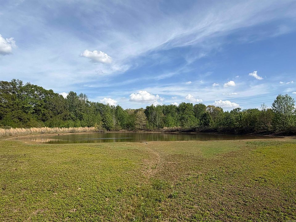 1st image of 325 Heather Loop