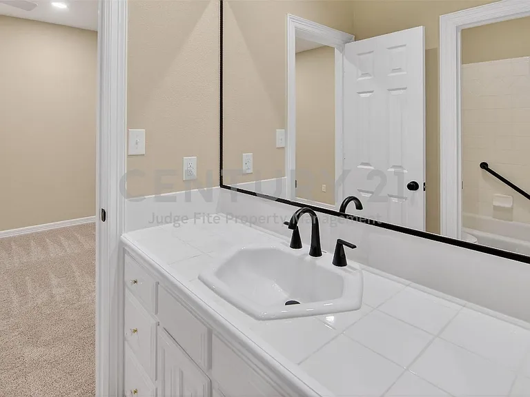 2122 Clear Lake Rd — Photo 15