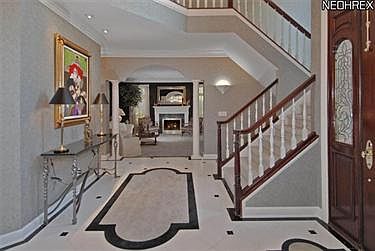 3rd image of 2495 Interlachen Ln