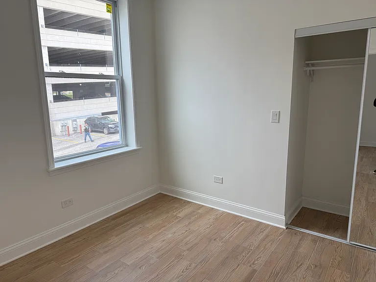 222 N Genesee St #205 — Photo 9