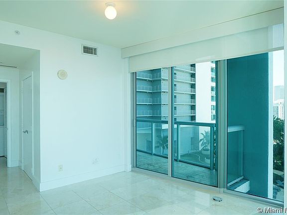 5th image of 888 NE Biscayne Blvd #1712
