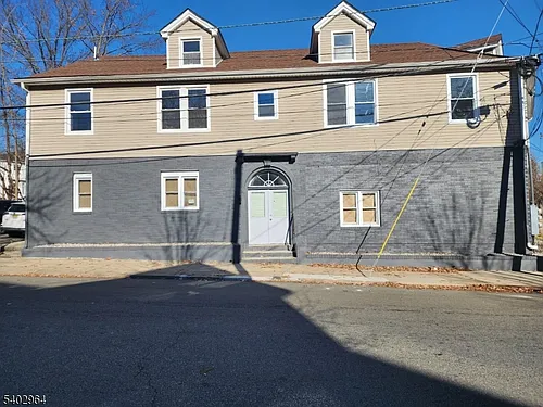93 Hughes St #3 Photo 1