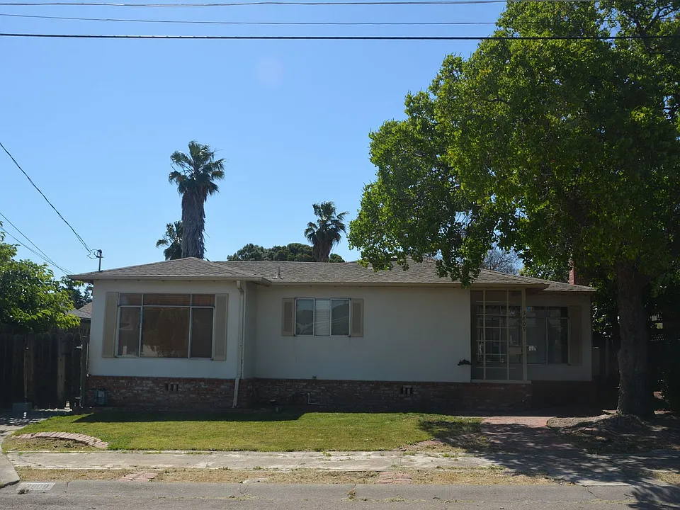 3809 Lassen Dr