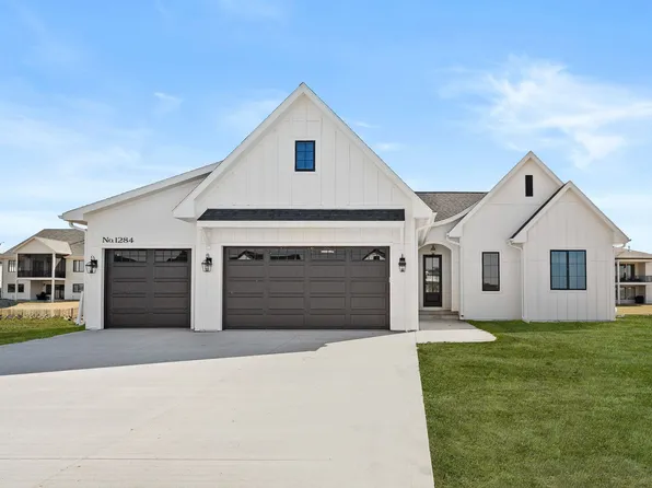 1284 NW 29th Ct, Grimes, IA 50111