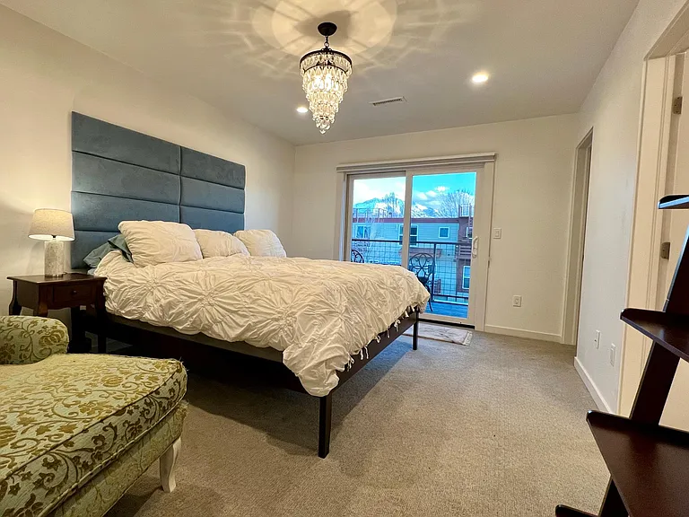 77 Village Ln — Photo 3