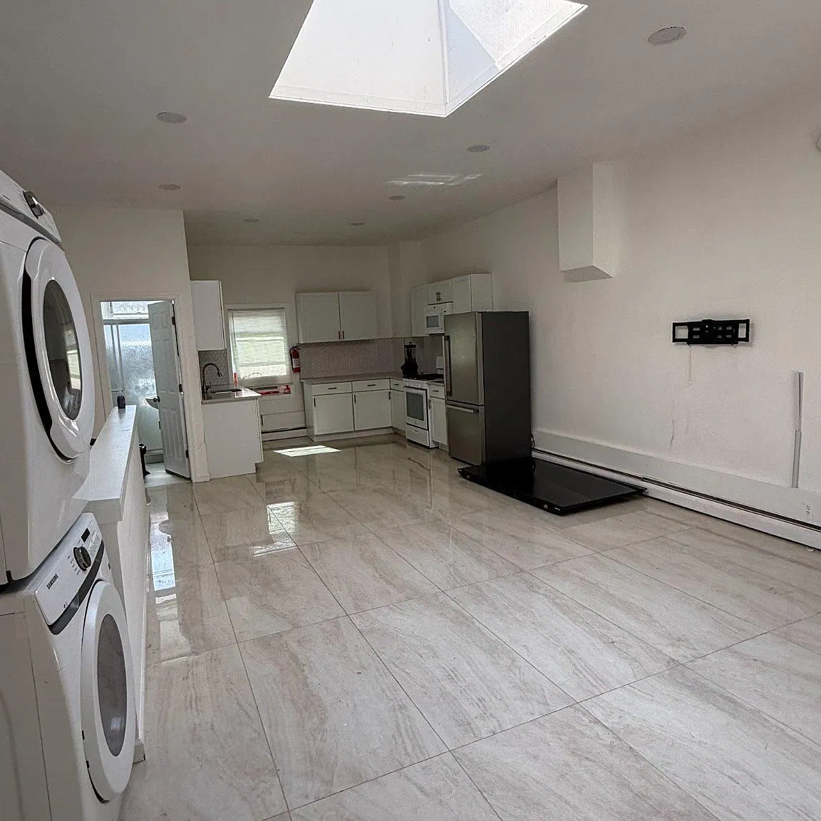 1 bed, 1.0 bath, 600 sqft, $1,500 — Photo 1