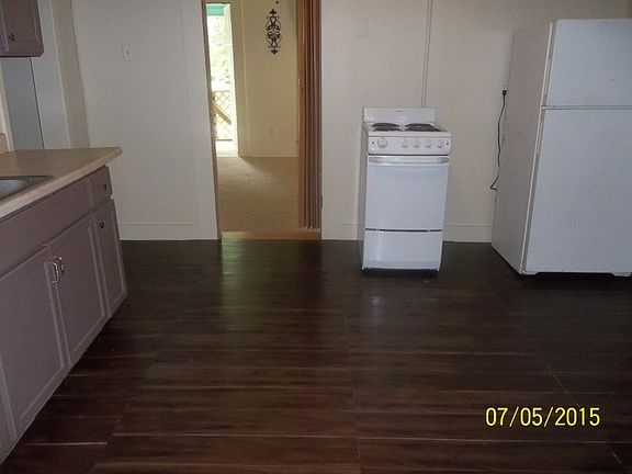 4th image of 449 E 66th St