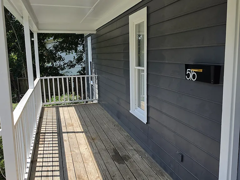 516 Haywood St — Photo 16