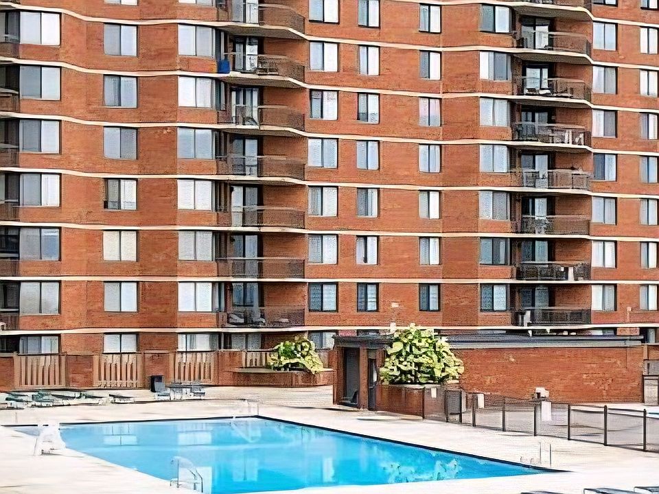1st image of 133 Harmon Cove Tower #133