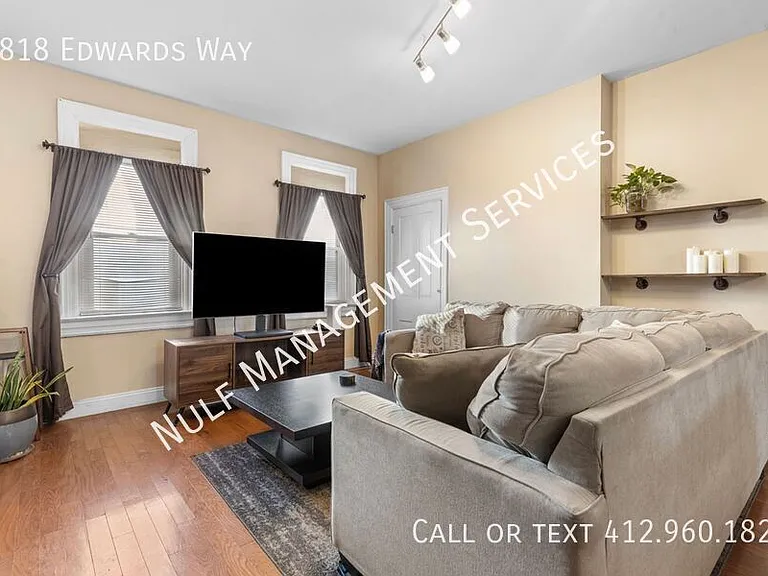 2818 Edwards Way — Photo 3