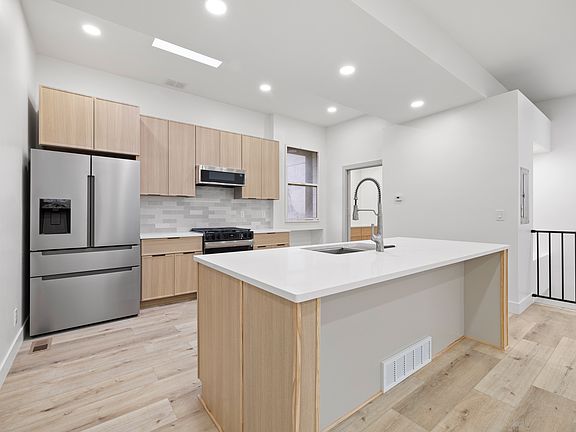 Completely new kitchen and appliances