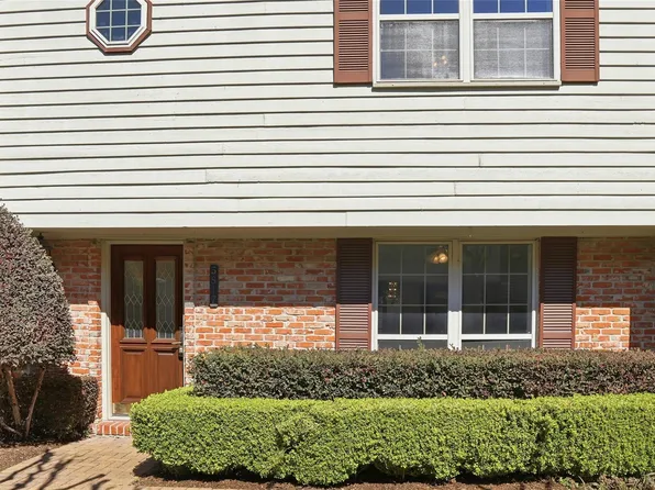 5817 Valley Forge Dr #90, Houston, TX 77057