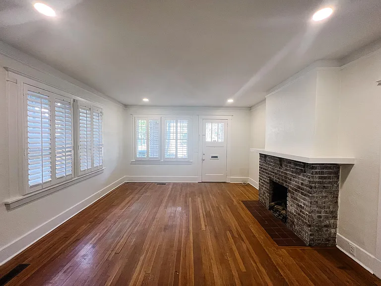 2416 Central Ave — Photo 3