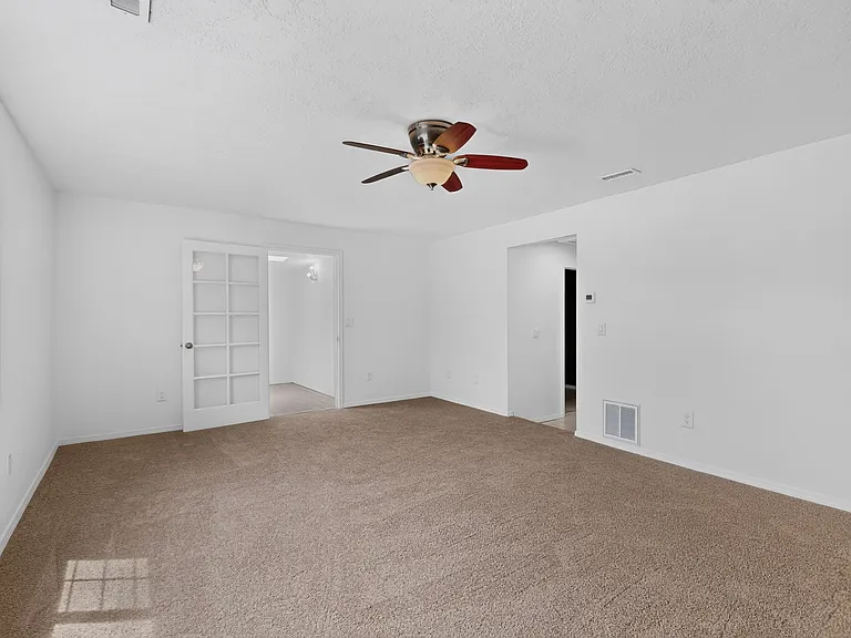 823 San Lorenzo Ave NW — Photo 6