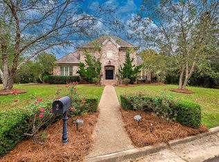 2 James Riv, Jackson, MS 39211