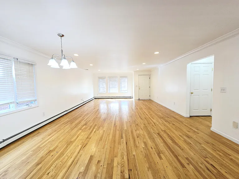 247 7th St #1 — Photo 3