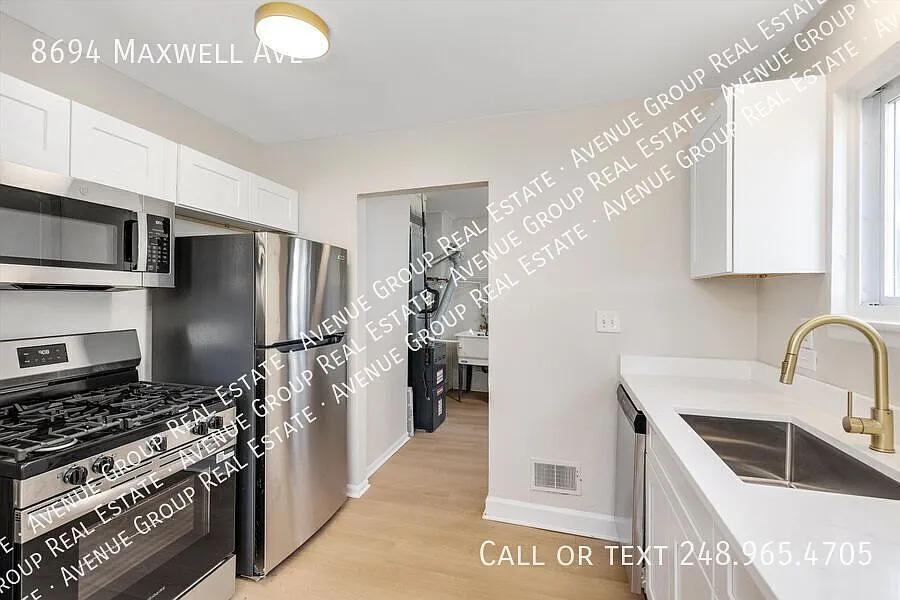 Beautifully Remodeled 3-Bedroom Home for Lease in Warren — Photo 2