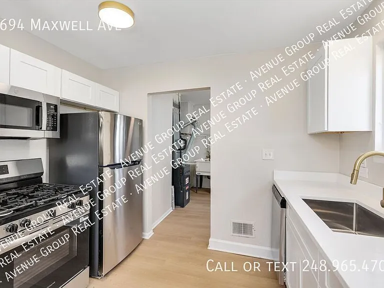 8694 Maxwell Ave — Photo 2
