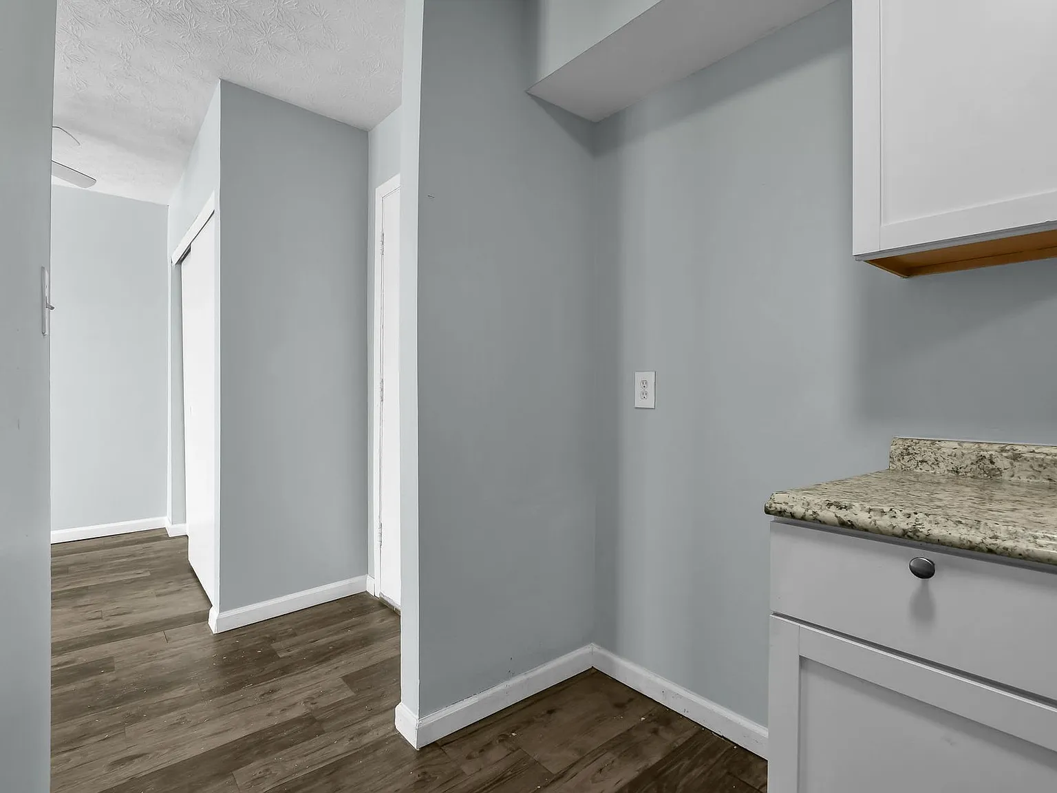 2 Bedroom Apartment — Photo 3