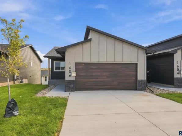 1606 N Tillie Ave, Sioux Falls, SD 57110