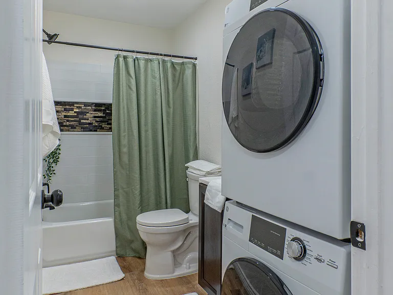 1133 S Farmer Ave #3 — Photo 10