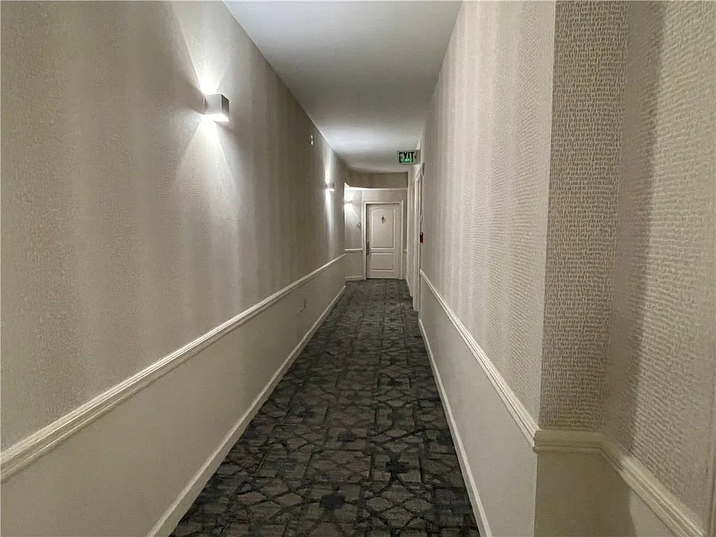 2 bed, 2.0 bath, 1473 sqft, $2,700 — Photo 4