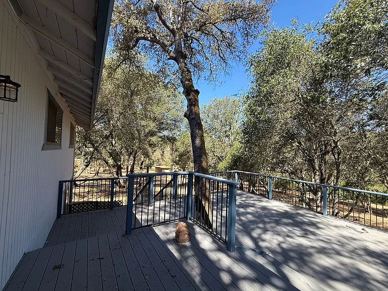 4161 Helen Ln — Photo 32