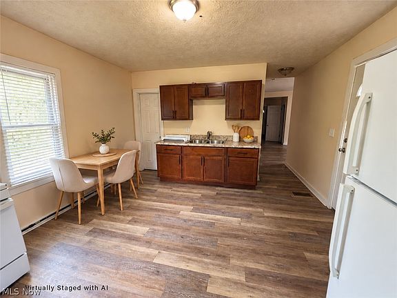 5th image of 3280 E 128th St