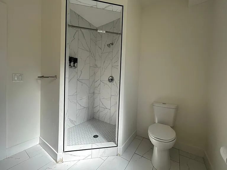 343 E Coatsville Ave — Photo 16