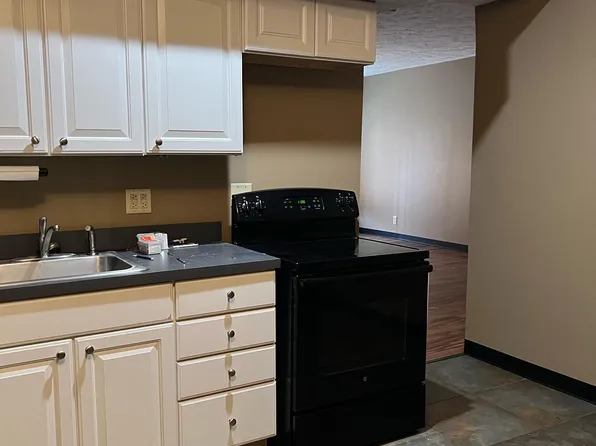 1640 Holdrege St APT 106, Lincoln, NE 68508