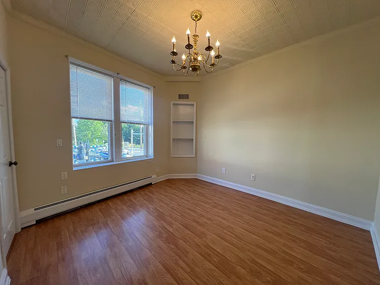 9 Bloomingdale Ave #2 — Photo 3