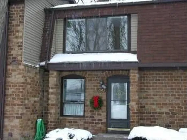 2563 Chatham Woods Dr SE, Grand Rapids, MI 49546