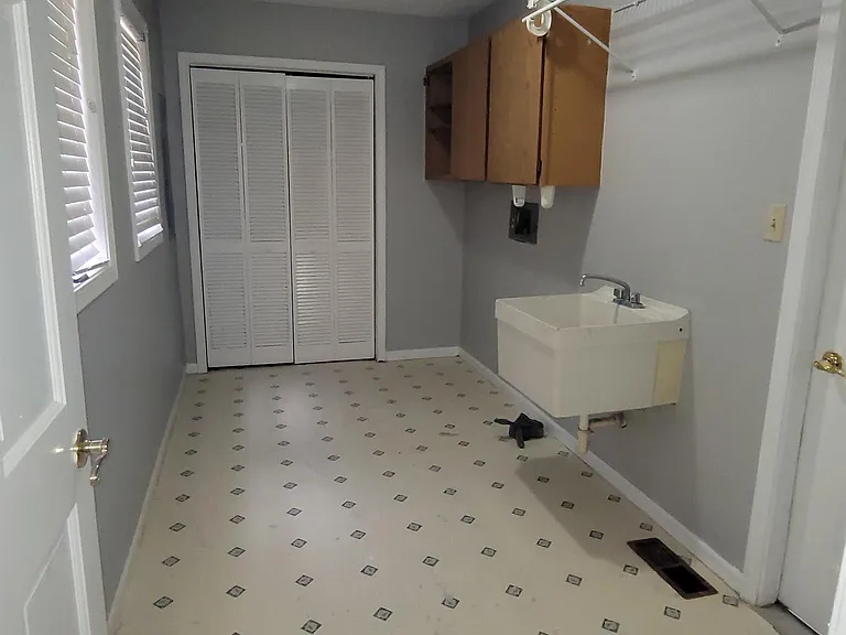 80 Ridgecrest Ct — Photo 12