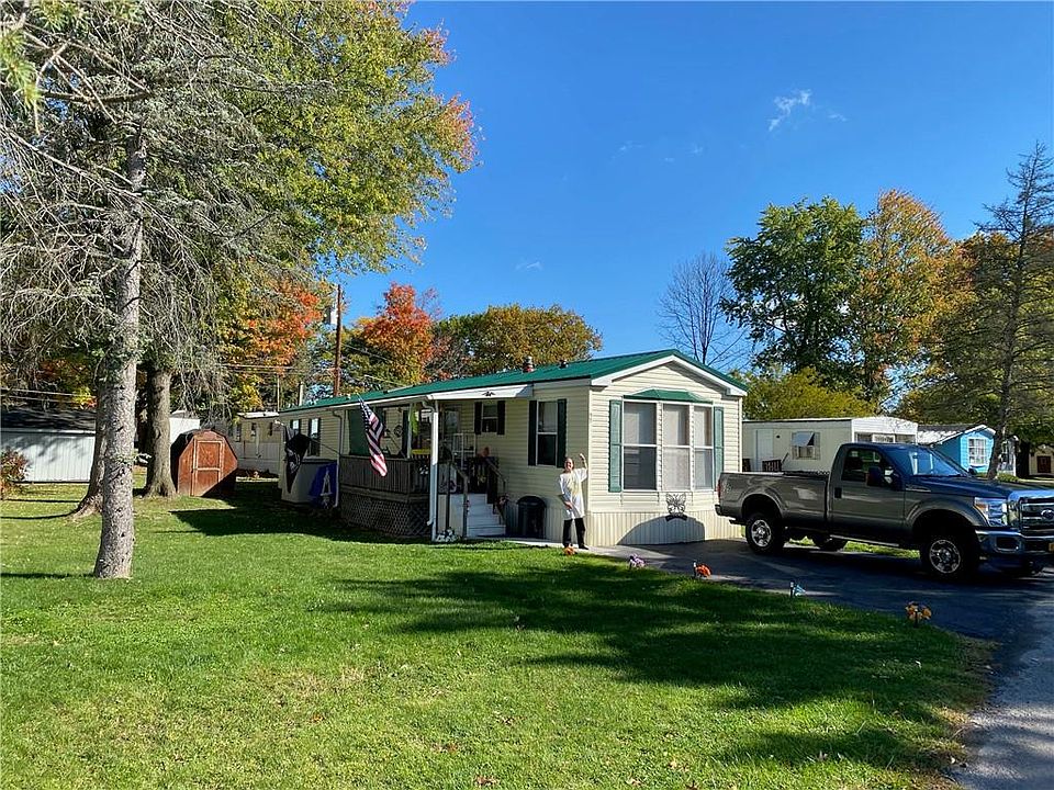 1st image of 31 Susan Dr