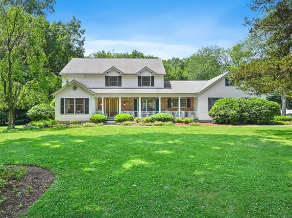 16 Colonial Drive, Bethel, CT 06801