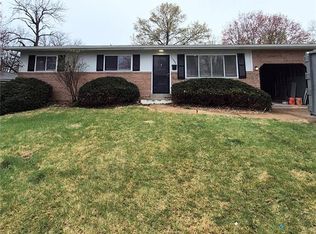 1240 Ensenada Dr, Florissant, MO 63031