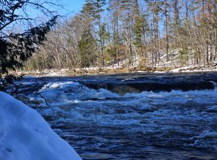 33 Hanscomb School Rd, Limington, ME 04049