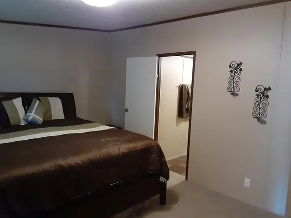 1601 Snow Hill Rd, Coldspring, TX 77331
