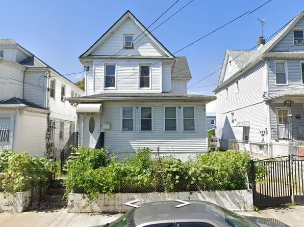 8762 133rd Street, Richmond Hill, NY 11418