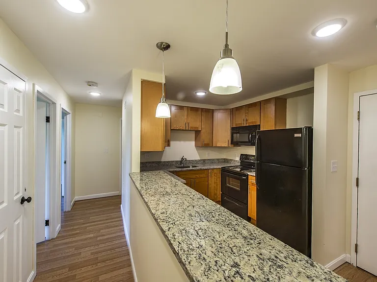 750 Highland Ave #1 — Photo 6