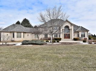 36W623 Lancaster Rd, St Charles, IL 60175