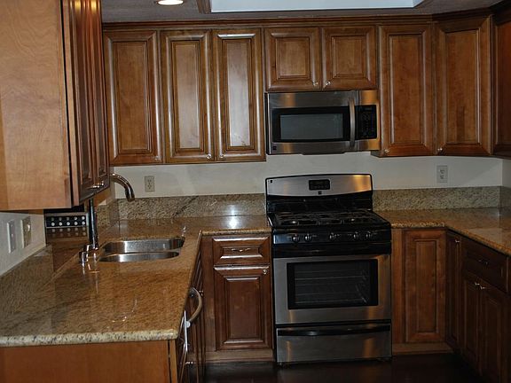 2nd image of 45275 Esplendor Ct