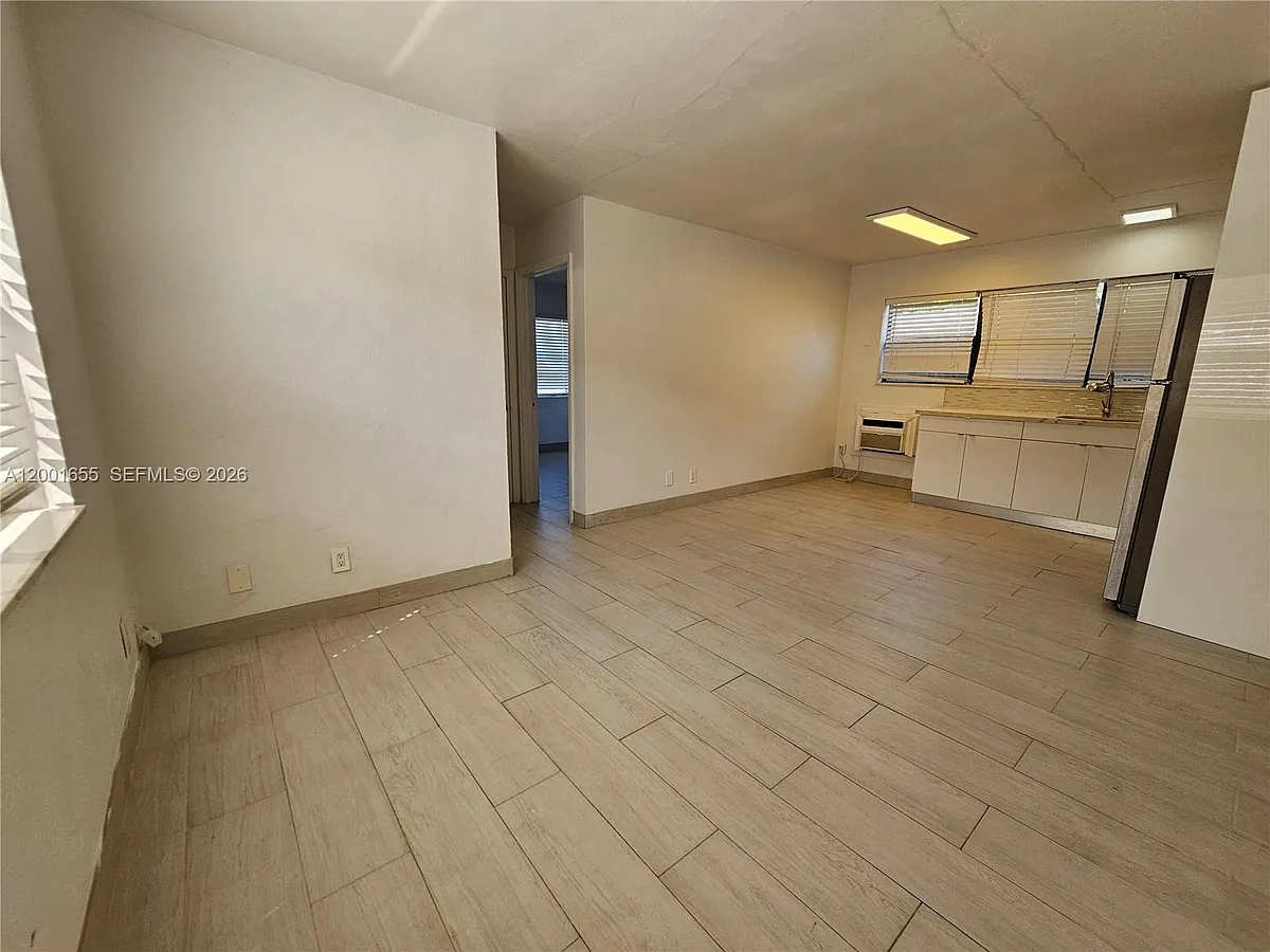 Building Photo - 1723 Liberty St #7