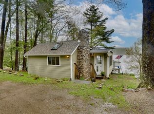 15 Log Cabin Rd, Ashburnham, MA 01430
