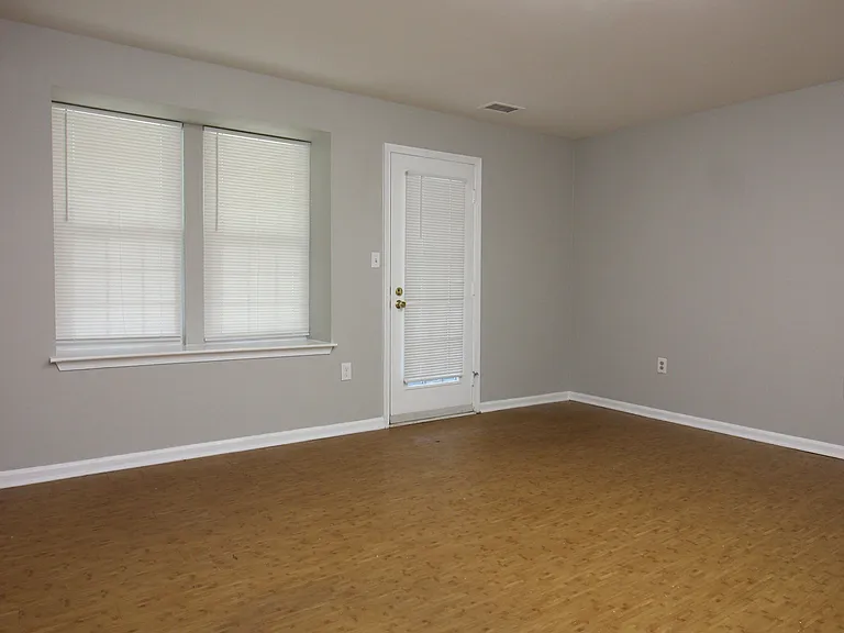 2604 S Arlington Mill Dr #I — Photo 3