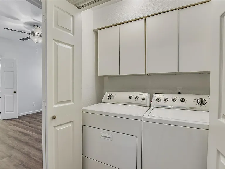 1102 Brashear Ln — Photo 17
