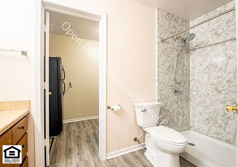 1506 S Dowling St — Photo 11
